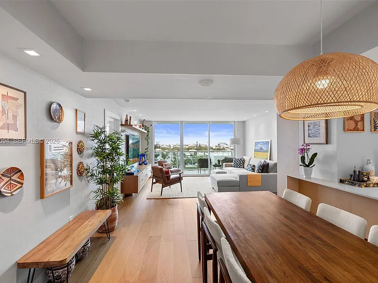 650 West Ave #908 — Photo 8