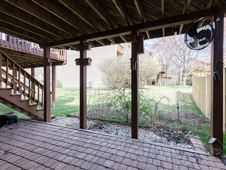 5933 Cedar Fern Ct — Photo 17