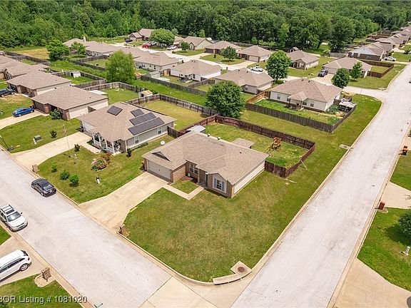 4th image of 1820 Willow Oak Dr