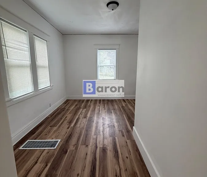 1145 Portage Ave — Photo 8