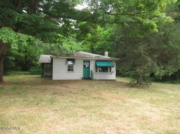 1143 State Route 196, Hudson Falls, NY 12839