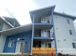 23830 Edmonds Way #202, Edmonds, WA 98026