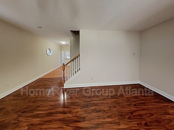 5th image of 154 Thorncrest Ct