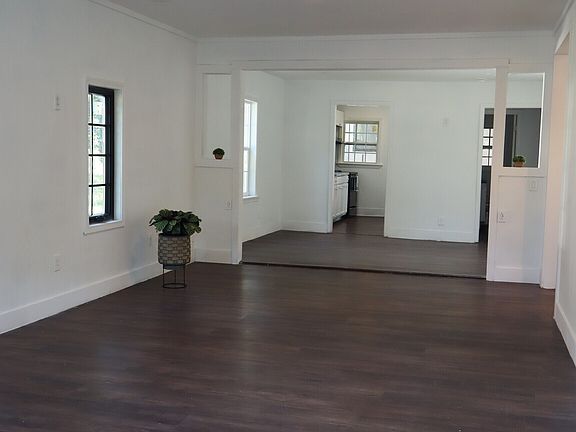 5th image of 1204 New Doris St