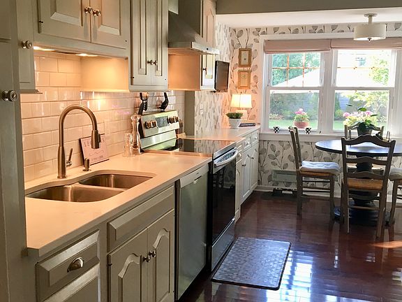 5th image of 55 Alder Pl