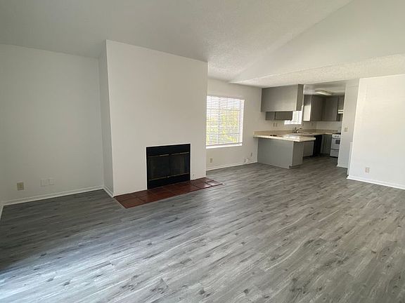 4th image of 292 N Lowena Dr APT 301