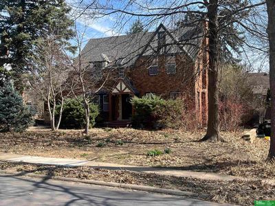 2011 N 55th St, Omaha, NE, 68104