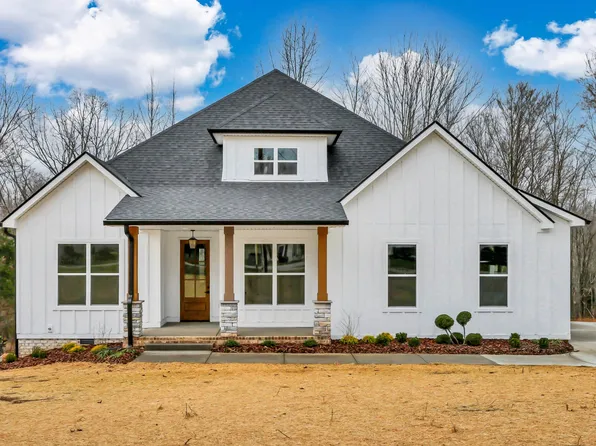 2670 Jarrell Ridge Rd, Clarksville, TN 37043