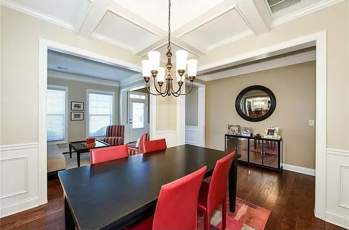 1470 Roswell Manor Cir — Photo 5