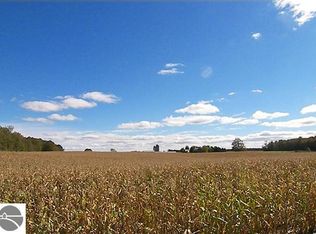 W Traverse Hwy, Maple City, MI 49664