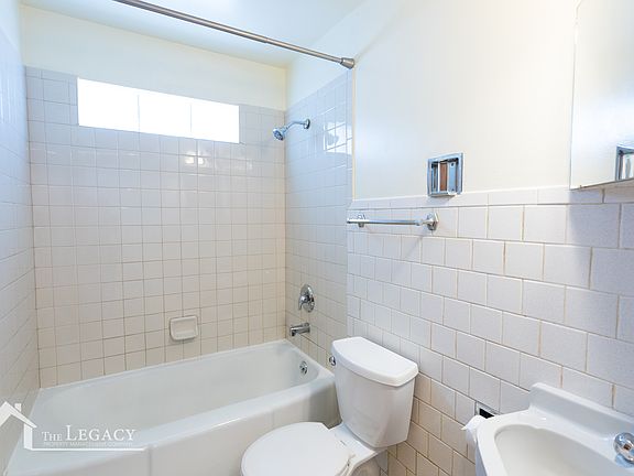5th image of 325 S Kimball St APT 2