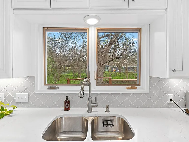 3503 Vineland Dr — Photo 12