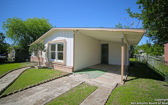 4th image of 463 Surrels Ave