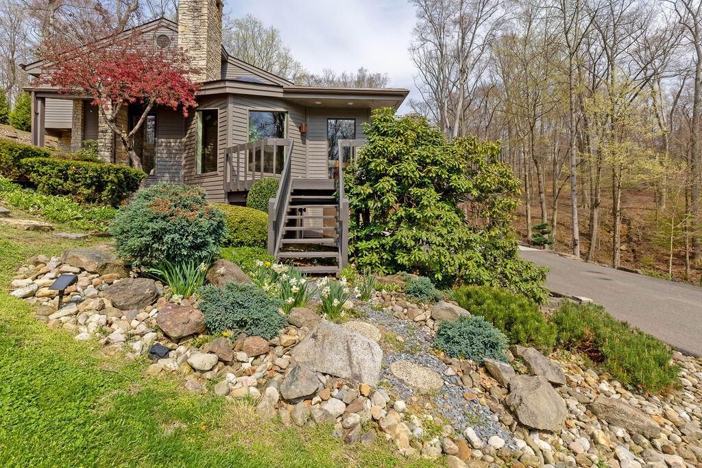 Real estate listing image