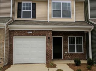 8327 Summerford Dr, Charlotte, NC 28269