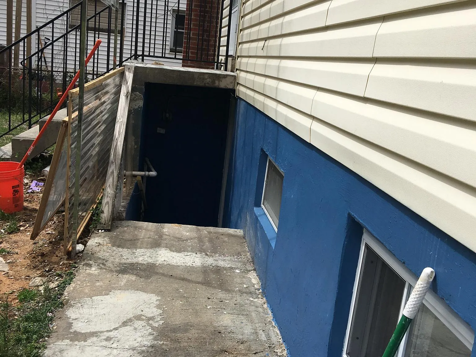 3 bed, 980 sqft, $650 — Photo 3