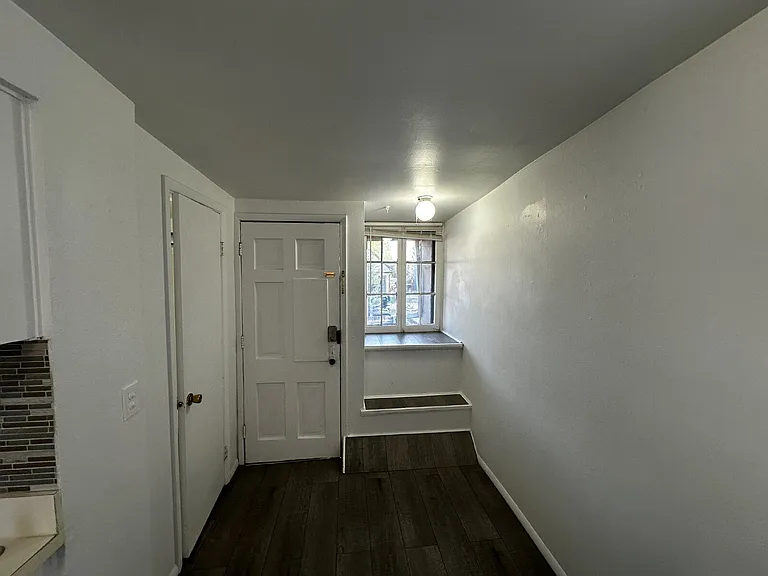 172 W Maple Ave #2 — Photo 10