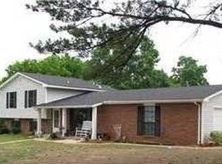 143 Honeysuckle Dr, Millbrook, AL 36054