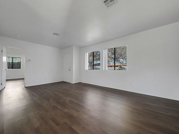 3rd image of 2039 Norloti St