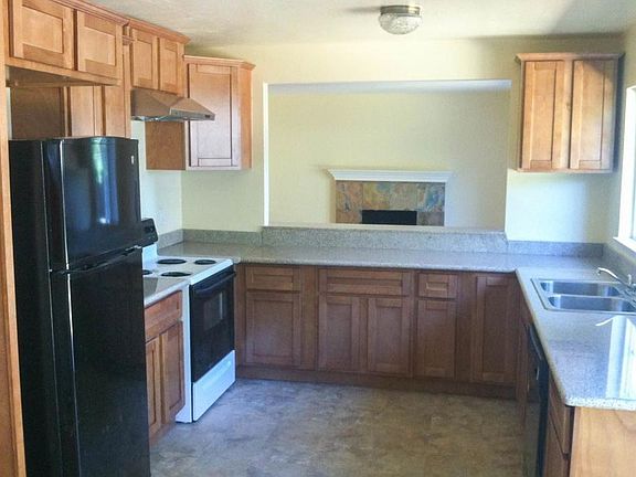 2nd image of 3978 La Mesa Ln