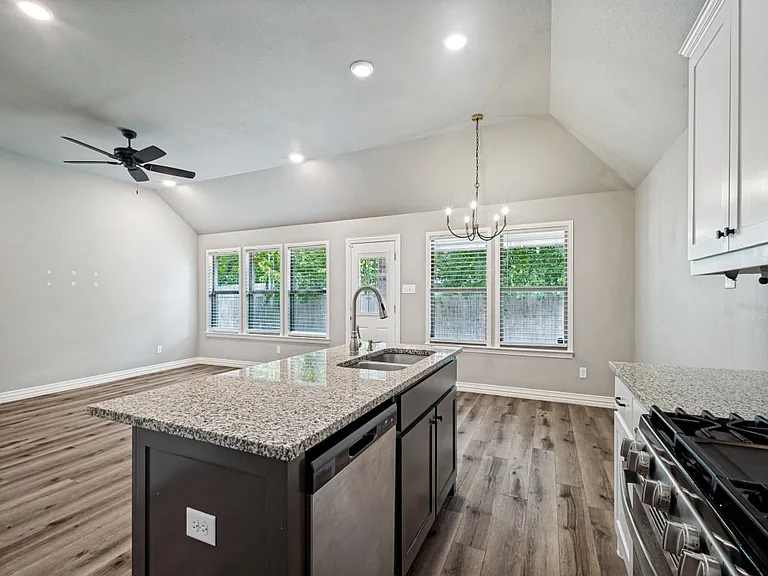 122 Elm Ln — Photo 11