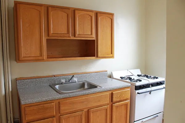 Rented by H.P. Greenfield Real Estate | media 7