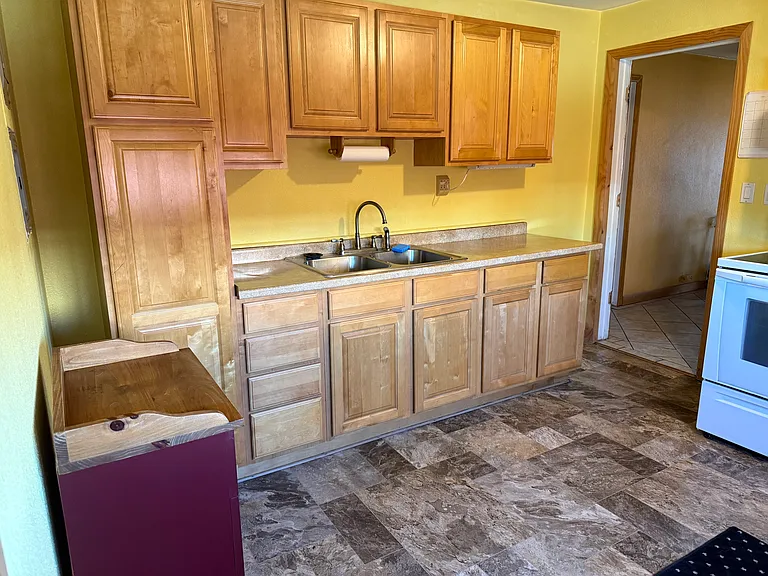 204 Main St — Photo 8