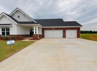 1157 Yorktown Ln, Bowling Green, KY 42104