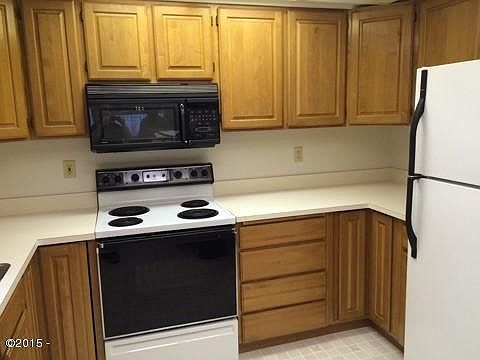 5th image of 86 NW 33rd St Unit E