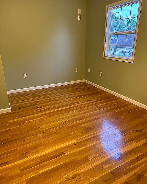 1st image of 157 W Walnut St