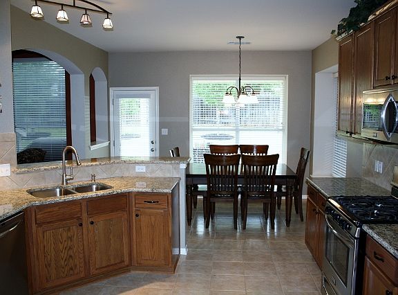 5th image of 1005 Placid Creek Ct