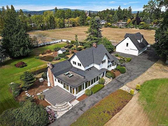 2nd image of 3190 Martindale Rd
