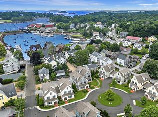 9 Saw Mill Cir, Manchester, MA 01944