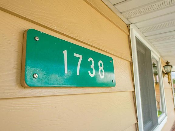 3rd image of 1738 Kaiser Dr