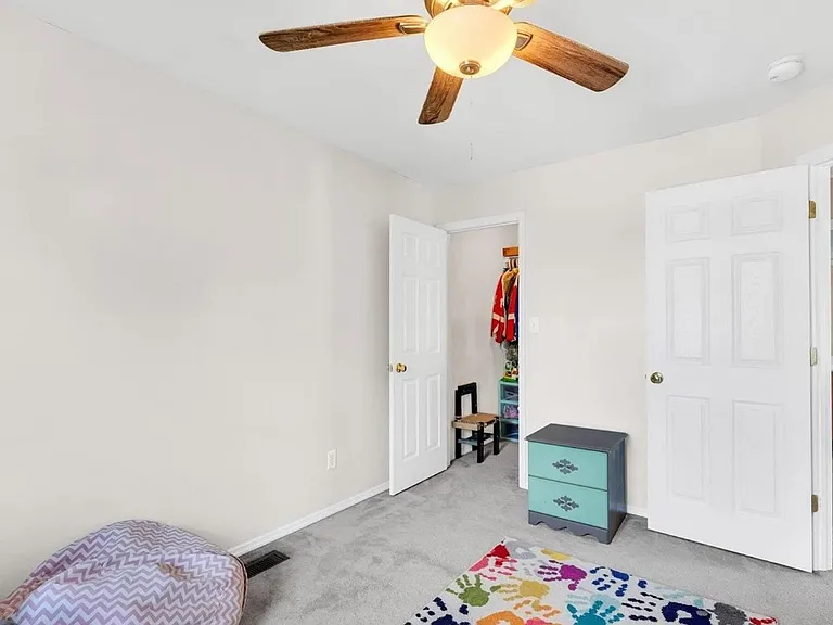 836 Wayland Dr — Photo 25