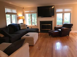 21 Tower Hill Dr, Red Bank, NJ 07701