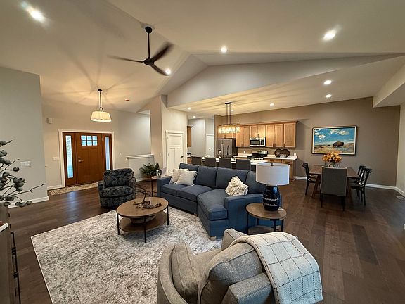 3rd image of 24-13 Hidden Ranch Dr