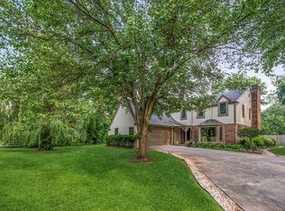 2029 Wagner Rd, Glenview, IL 60025