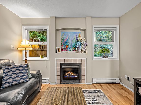 3rd image of 440 Schley Pl #107