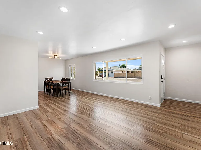 8302 E Windsor Ave — Photo 14