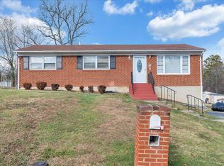 2074 Fairhope Rd NW, Roanoke, VA 24017