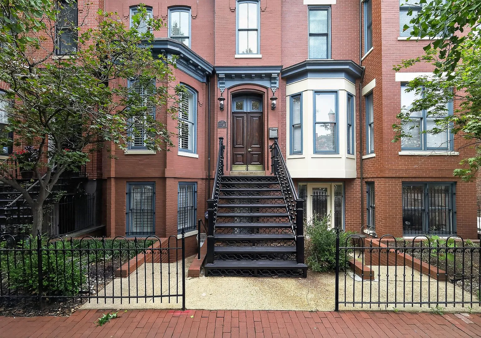 Beautiful 1 bed, 1.5 bath condo near Logan Circle — Photo 1