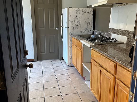 3rd image of 818 Foothill Blvd #822-A