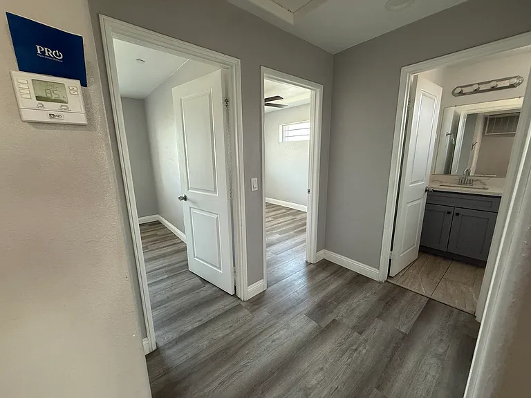 9733-2 Eugenia Ave — Photo 13