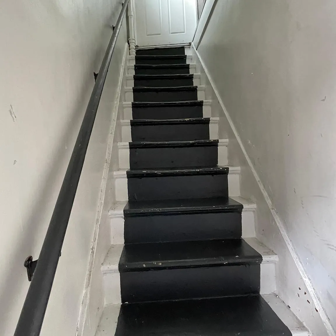 2 bed, $900 — Photo 2