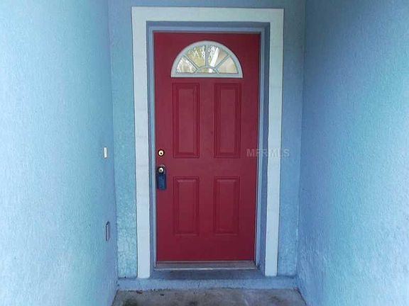 3rd image of 1392 Russell Ave