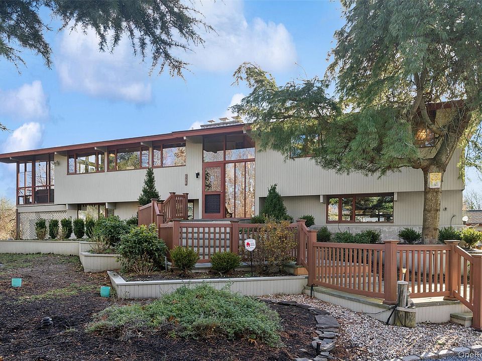 1st image of 630 Tarpon Drive