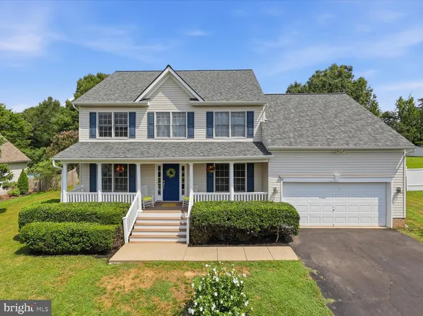9 Pebble Pl, Fredericksburg, VA 22405