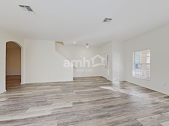 5th image of 2219 Darlin Cir