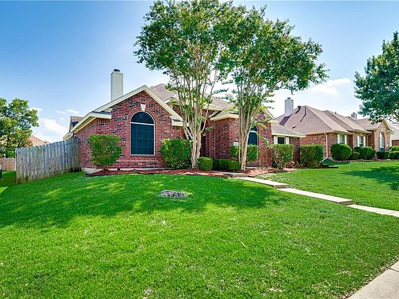 2nd image of 1818 Grand Cayman Way